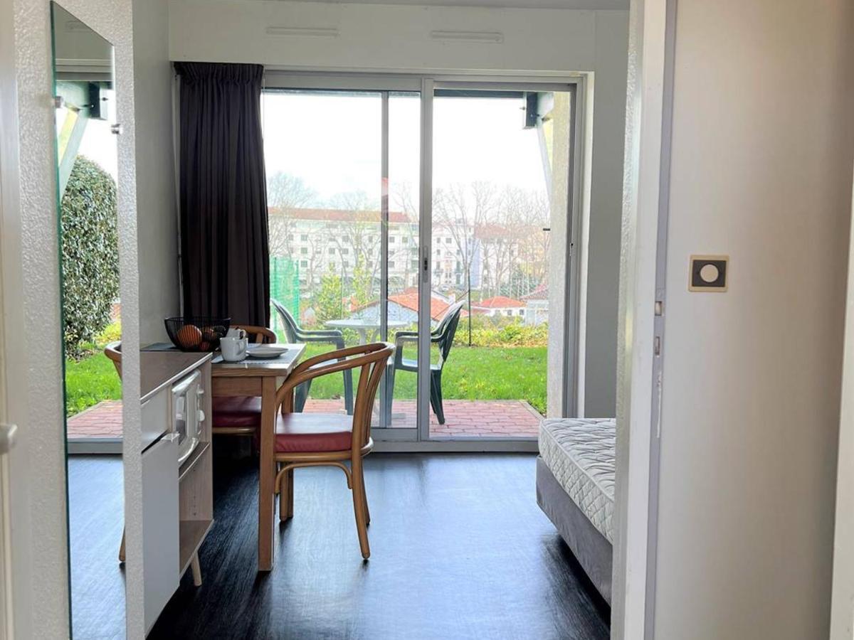 Studio Cosy Avec Terrasse, Parking, Internet - 2 Pers., Proche Thermes Et Centre - Animaux Admis - Fr-1-495-100 ก็องโบ-เล-แบ็ง ภายนอก รูปภาพ